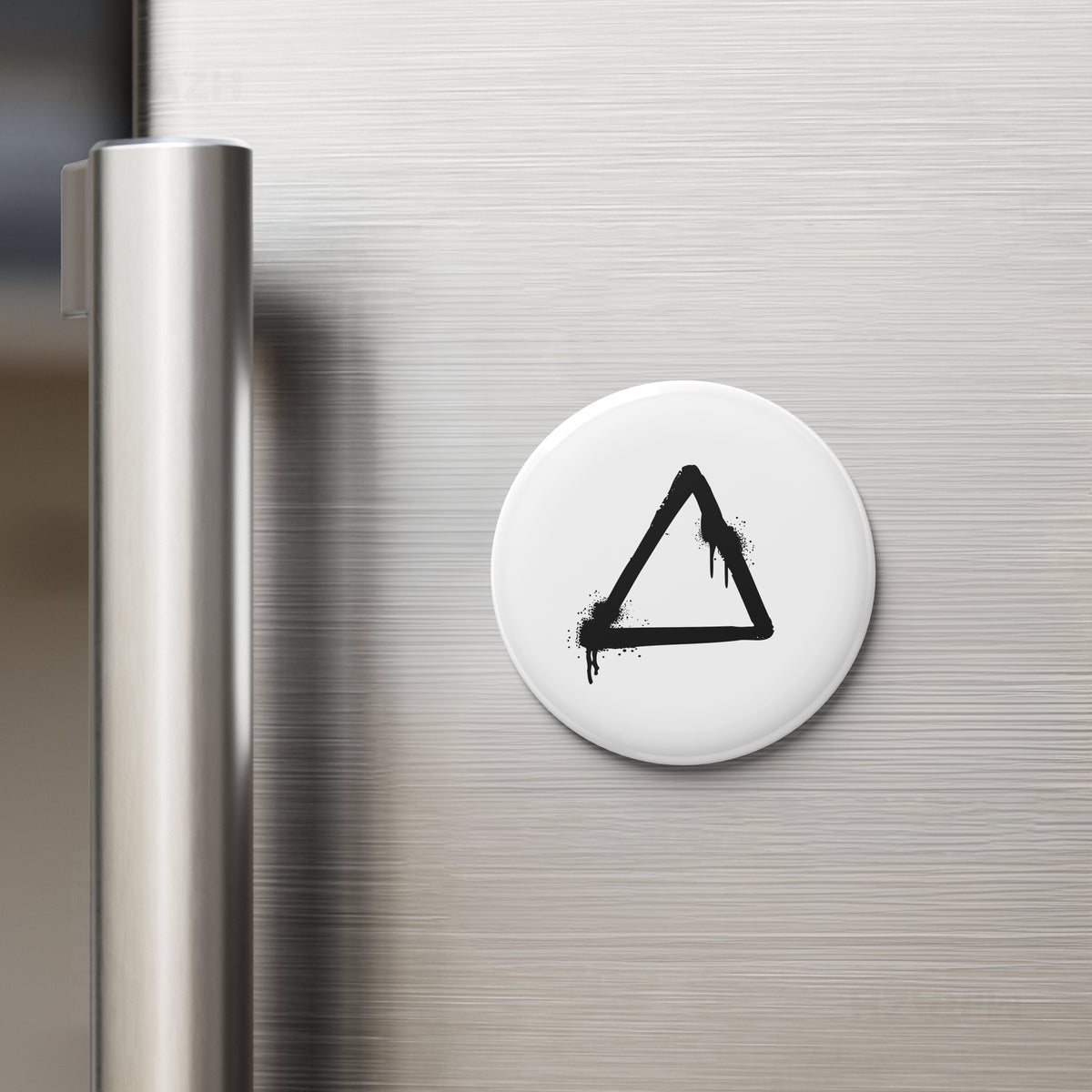 RisingTriangle Button Magnet 02 Round