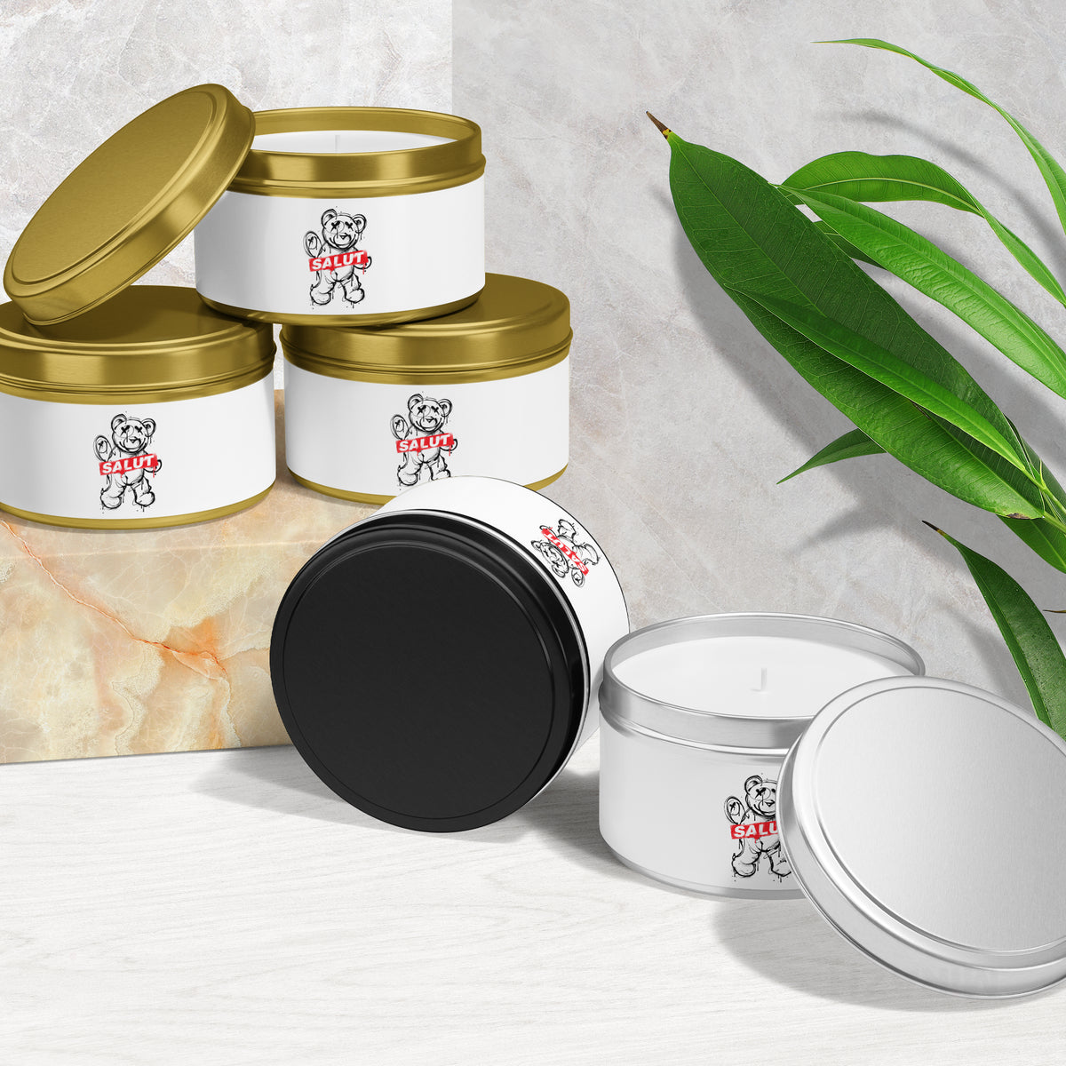 SalutRebelBear Tin Candle 02 Gold